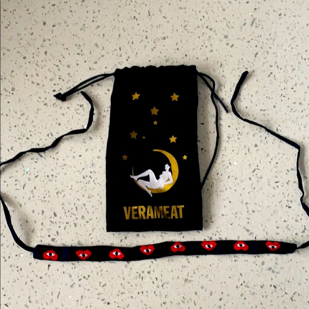 Verameat Black Silk Choker Embroidered hearts